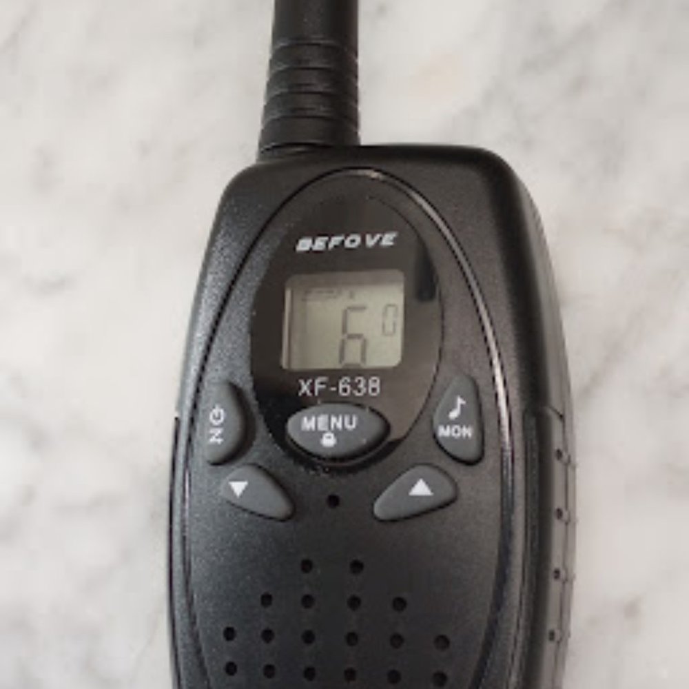 Floureon XF-638 2-Way Wireless Radio Kids Walkie Talkie